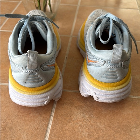 Hoka Bondi 8 Women's Athletic Shoes - Picture 5 of 12